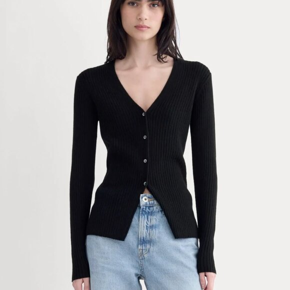 NWT Everlane Cashmere Ribbed V-Neck Cardigan Black Sz M - Picture 1 of 3